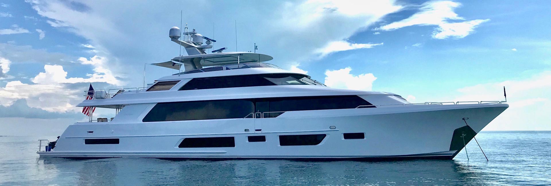 huntress yacht rental